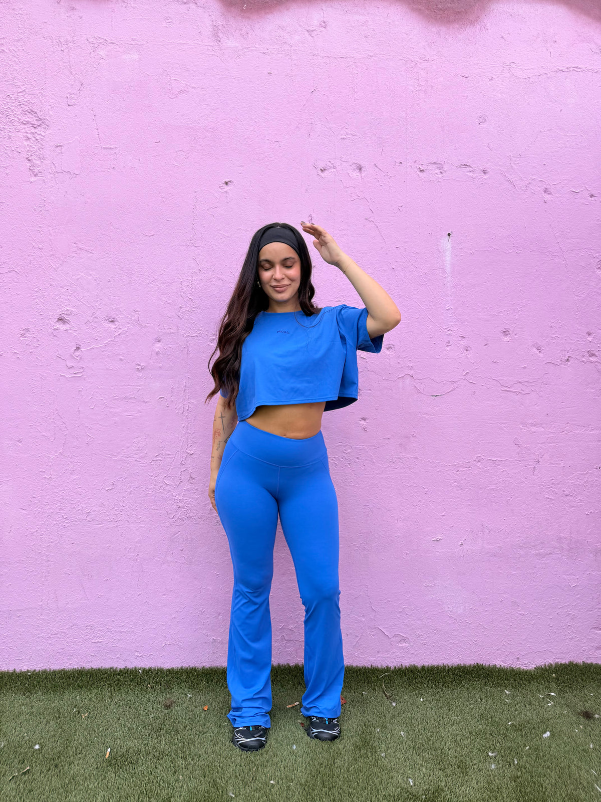 move crop top + legging blue
