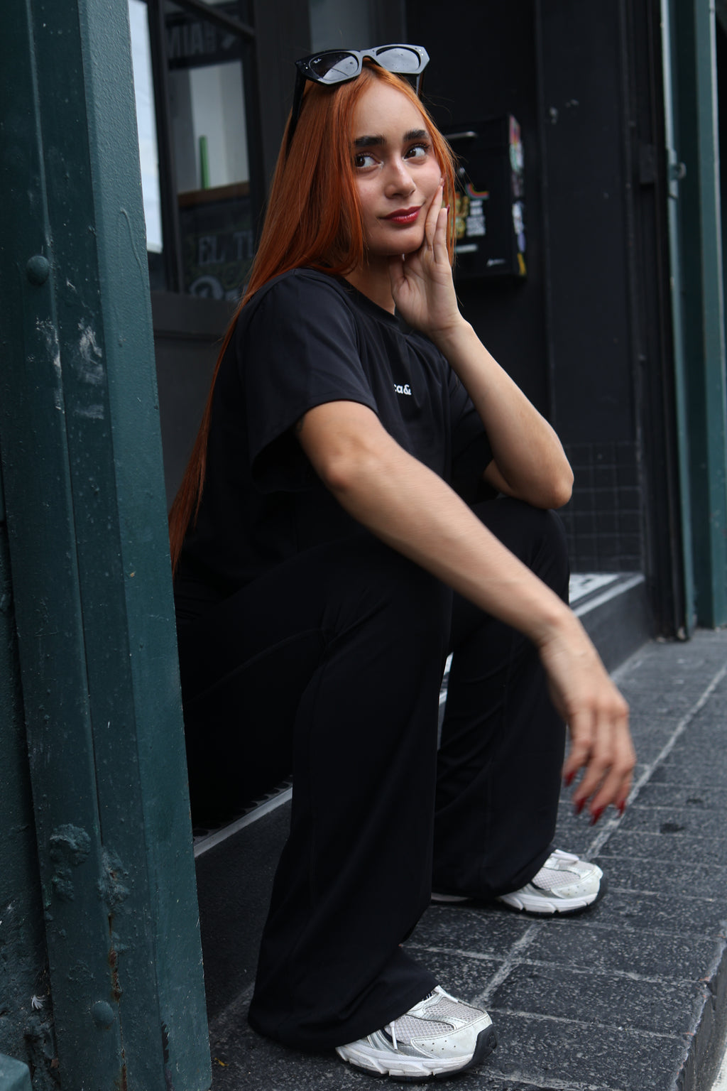 move crop top + legging negro